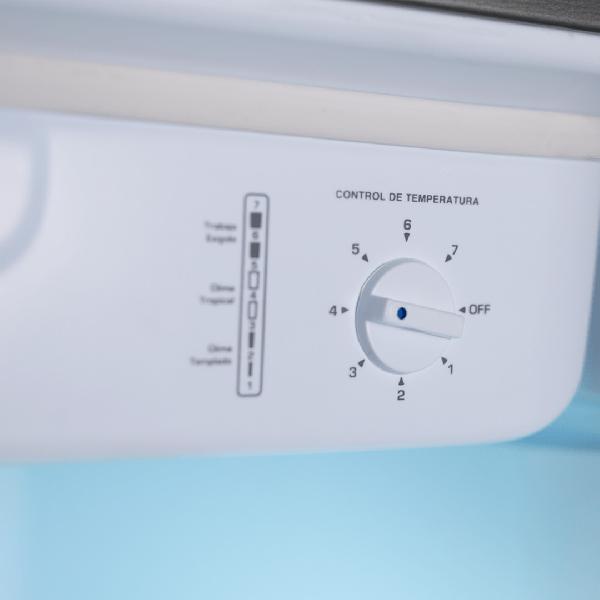 CONGELADOR INDURAMA TAPA SÓLIDA