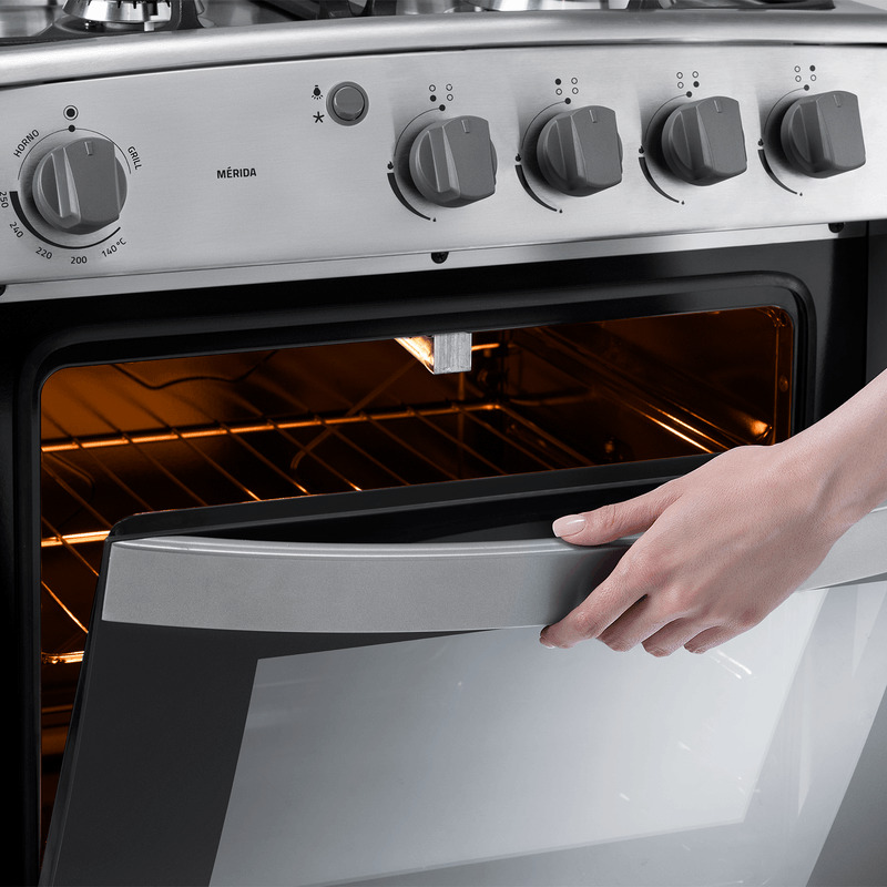 COCINA GRILL A GAS 4Q 24" CON HORNO 58X60X94CM CROMA/-INDURAMA