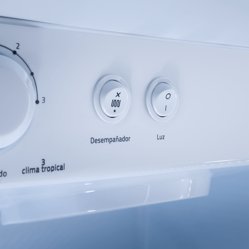 VITRINA VERTICAL 440LT CON 3 NIVELES DE TEMPERATURAS 0 ºC A -6 ºC 76X85X200CM LARGE/GRIS -INDURAMA